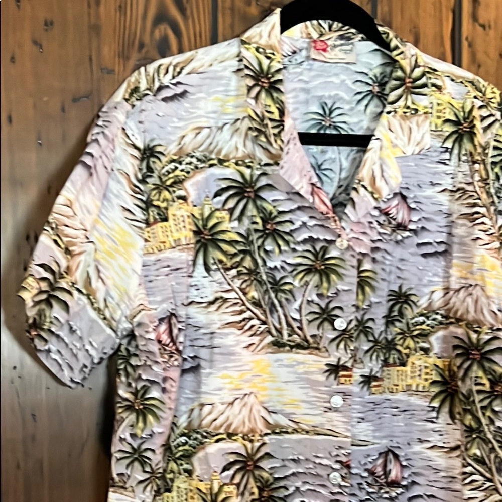 Hawaiian Original Hilo Hattie Shirt and Shorts Set, Like New XL - Picture 3 of 9